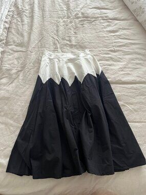Batsheva Black & White Poplin Scalloped Waist Full Midi Skirt